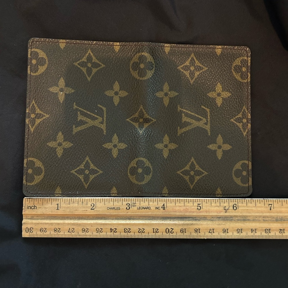 Vintage Louis Vuitton Card Holder - Picture 15 of 15